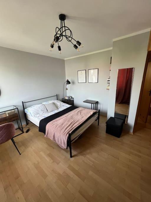 Apartment W Mieszkaniu Wspoldzielonym Centrum